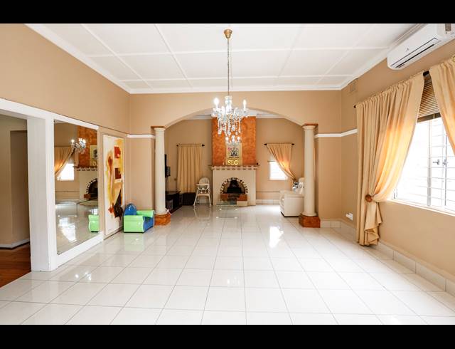 2 BEDROOM APARTMENT TO LET IN MORNINGSIDE